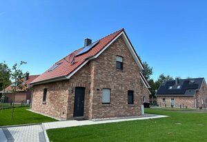 Deichglück – 100qm Friesenhaus mit Kamin, Infrarotkabine für 6 Personen in Hilgenriedersiel