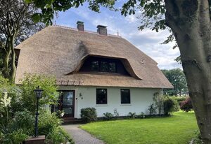 Reetdachlandhaus Wiemershörn