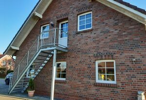 Helgas Ferienwohnung 4 Sterne**** – Fewo im OG, 3 SZ, mit eigener Terrasse, Carport-PKW Stellplatz