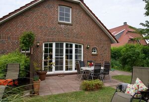 Am Deich – Klassisches Ferienhaus für 6 Personen mit Kamin am Greetsieler Deich