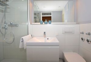 1-27, Seeseite, Haus Metropol, 1. Etage