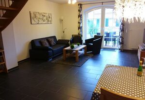 Grachtenperle – Ferienhaus (85qm) für 4 Personen + Hund mit Wasserblick, Garten und Gäste-WC
