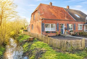 Huus an`t Dörpsdiek