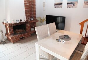 Schillplate – Gemütliches 70qm Haus für 5 Personen + Hund mit Kamin und Garten in ruhiger Lage