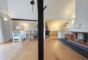 Ferienhaus Seehuus – Historische Fischerkate mit sonniger Terrasse und Gartenidylle