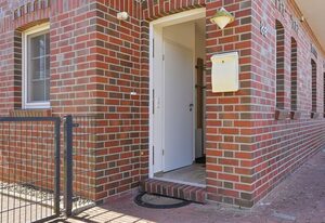 Nordseeperle – 100qm Ferienhaus für 6 Personen + Hund mit Kamin, Sauna & Garten in Hafennähe