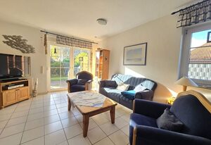 Nordseeferienhaus Ehlers – Ferienhaus Ehlers – Komfortable Unterkunft mit Garten und Terrasse Neßmersiel