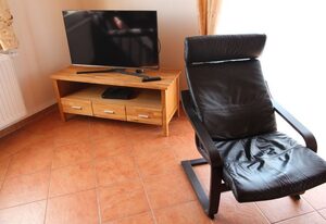 Olle Warft – 150qm Ferienhaus für 8 Personen + Hund mit Sauna, Kamin und großem Garten
