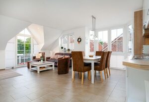 Windrose – Wunderschöne, komfortable Wohnung in bester Lage von Greetsiel