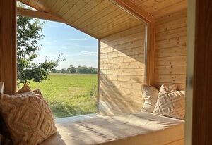 (101) Tiny House „Elbhütte“ mit Wiesenblick