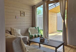 (402) Helles Tiny House im Grünen