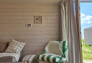 (402) Helles Tiny House im Grünen