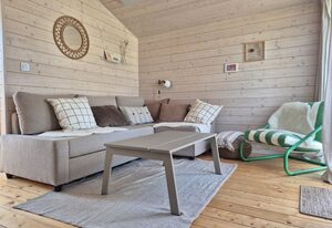 (402) Helles Tiny House im Grünen