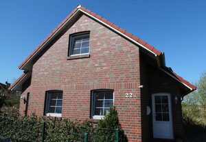 Deichbrise – Schönes Ferienhaus in Sackgassenlage mit freiem Blick