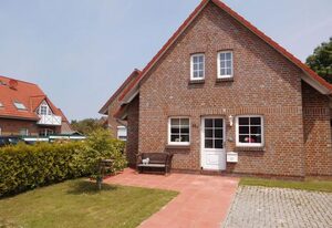 Friesenhuske – Tolles Ferienhaus (85qm) für 5 Personen mit Garten in Norden