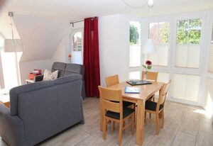 Ant Watertoorn – Kinderfreundliche OG-Ferienwohnung (80qm) für bis zu 6 Personen in Norden