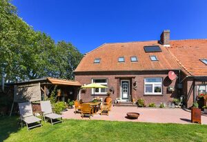 Ferienwohnungen auf dem Bauernhof Schmidt – Ferienwohnung Pfingstrose