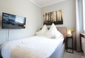 Familienwohnung Bocksbergblick 4* Ferienwohnung – Appartement/Fewo, Dusche und Bad, WC, 2 Schlafräum