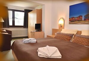 Pension Der Berghof – Dreibettzimmer 11