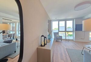 Ferienappartment Hafenblick mit Sauna – Modernes Ferienappartment mit privater Sauna, Balkon und Hafenblick in Norden