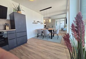 Ferienappartment Hafenblick mit Sauna – Modernes Ferienappartment mit privater Sauna, Balkon und Hafenblick in Norden
