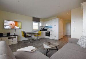 App. 11 Penthouse