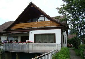 Privatzimmer Jenisch – Einzelzimmer mit Waschbecken und Etagenbad/WC