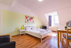 StayInn Freiburg GmbH – Budget Dreibettzimmer