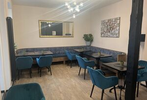 Garni Hotel ANETON – Doppelzimmer mit französischem Bett -Zimmer 7