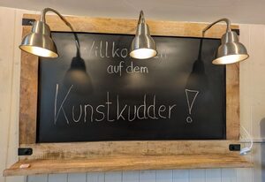 Schute Kunstkudder im Hansehafen