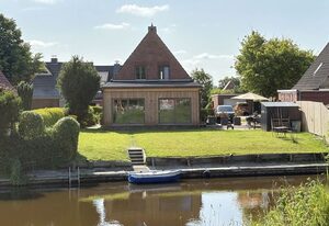 Am Tief – Ferienhaus am Kanal auf 140qm für bis zu 7 Personen und Hunde!