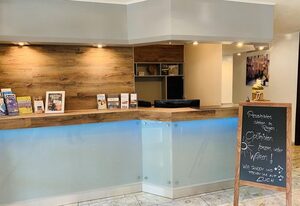 Hotel Stadt Aurich – Suite, Dusche oder Bad, WC