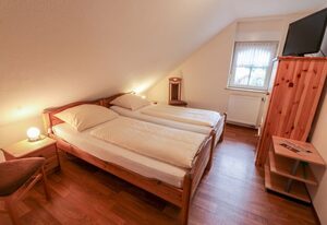 Familienhof Brüning - Doppelzimmer Hofblick