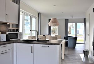 Haus Nr. 16, Ferienhaus Deichgraf – Modernes Ferienhaus, Sauna, Süd-Terrasse, Loggia mit Meerblick, Haustiere