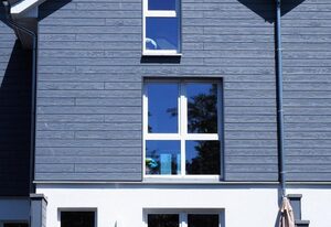 Haus Nr. 35, Ferienhaus Fischerhus – Modernes Ferienhaus, Kamin, Sauna, Süd-Terrasse, Loggia mit Meerblick, Haustiere
