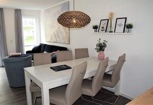 Haus Nr. 21, Ferienhaus Fischerhus – Modernes Ferienhaus, Kamin, Sauna, Süd-Terrasse, Loggia mit Meerblick, Haustiere