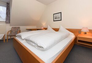 Hotel garni Poggenstool, Fam. Kühner – Doppelzimmer Strandistel - 14050