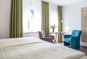 Jacobs, Jens "Pension Ursula" – Doppelzimmer - 12207