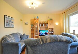 Ferienhaus Wempen – Ferienhaus Wempen Ferienwohnung Sonnenblume mit Terrasse, Garten & WLAN
