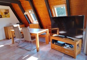 Nurdachhaus FUXBAU – Gemütliches Nurdach-Ferienhaus FUXBAU im Ferienpark Fedderwardersiel