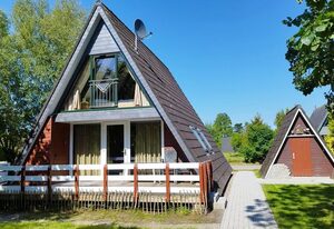 Nurdachhaus FUXBAU – Gemütliches Nurdach-Ferienhaus FUXBAU im Ferienpark Fedderwardersiel