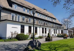 Berghotel Hoher Knochen – Doppelzimmer Bergblick