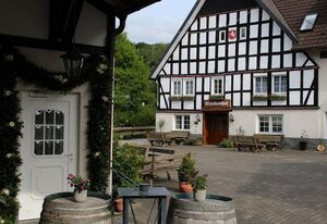 Landhotel Klaukenhof – Doppelzimmer mit Dusche und WC