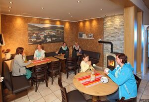 Gasthaus Mester – Ferienwohnung Hildegard, 85qm, 1 Schlafzimmer, 1 Wohn- Schlafzimmer, max. 5 Personen