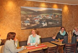 Gasthaus Mester – Ferienwohnung Hildegard, 85qm, 1 Schlafzimmer, 1 Wohn- Schlafzimmer, max. 5 Personen