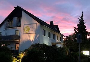 Hotel Eikamper Höhe – Einzelzimmer, Dusche oder Bad, WC, 1 Schlafraum