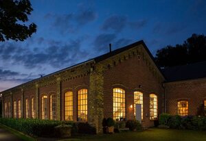 LokoMotel-Wohnung, Luxus Ferienwohnung im Lokschuppen