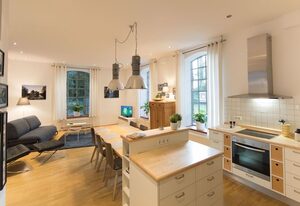 LokoMotel-Wohnung, Luxus Ferienwohnung im Lokschuppen