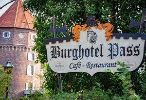 Burghotel Pass GmbH & Co. KG – Einzelzimmer Standard, Dusche/WC