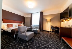 Hotel Kaiserhof – Standard Doppelzimmer, Dusche/WC